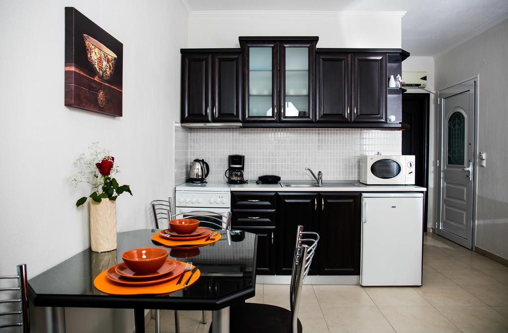 Niki Apartments Chrysi Ammoudia Luaran gambar