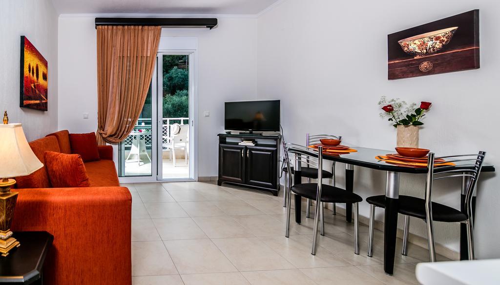 Niki Apartments Chrysi Ammoudia Luaran gambar