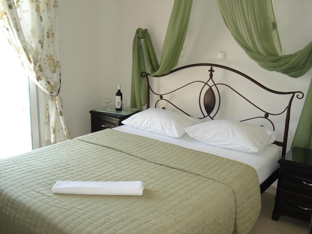 Niki Apartments Chrysi Ammoudia Luaran gambar
